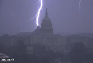 lightning_strikes_library_of_congress_140714
